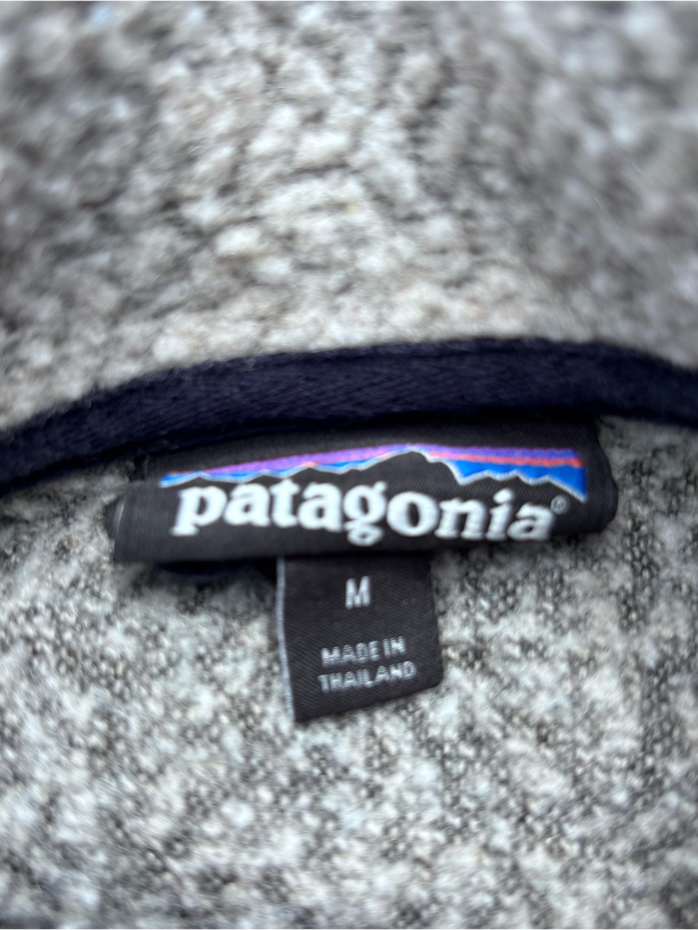 Patagonia Cream Fleece Zip-Up Hoodie with Navy Trim - Picture 4 of 6